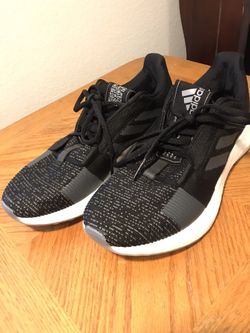 Addidas SenseBoost Trainers (Never worn)