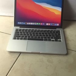 13” MacBook Pro Retina i5 Processor 256gb SSD 8gb Ram Come With Charger Good Condition 