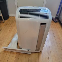 DeLonghi Portable Air Conditioner 