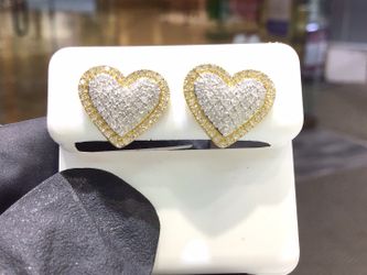 10k Gold Natural Big Diamond Heart Earrings ❤️❤️ With Screw Back Available..💎💎💎
