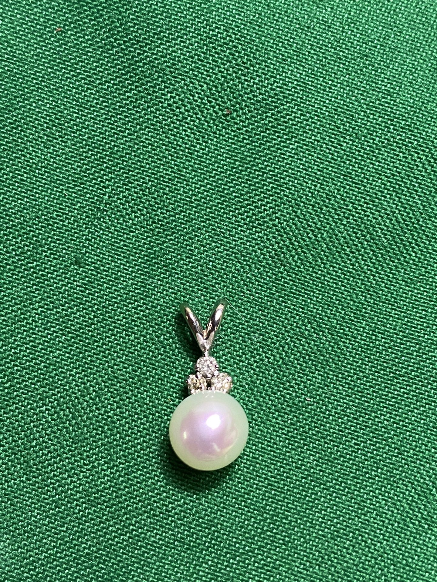 18k White Gold Pearl Charm for Sale in Bellevue, WA - OfferUp