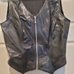 Ladies Black Leather Vest Sz Medium 