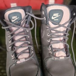 Nike Boots 