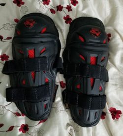 Icon Field Stryker Adult Motorcycle Knee/Shin Guards Used Size L