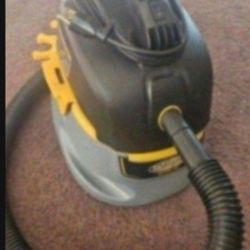 2 Gallon Wet And Dry Vac 