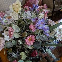 Silk Artificial Flowers Arrangement, Combination Silk Flowers And Dried Flowers