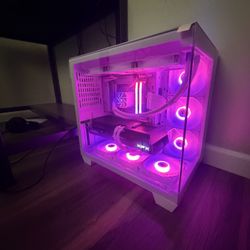 Custom Gaming PC (Ryzen 7 9700x + 9070XT) 🔥 - 4TB NVME