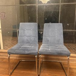 Free chairs for pickup