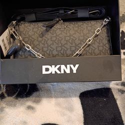 Dkyn Brand new Purse