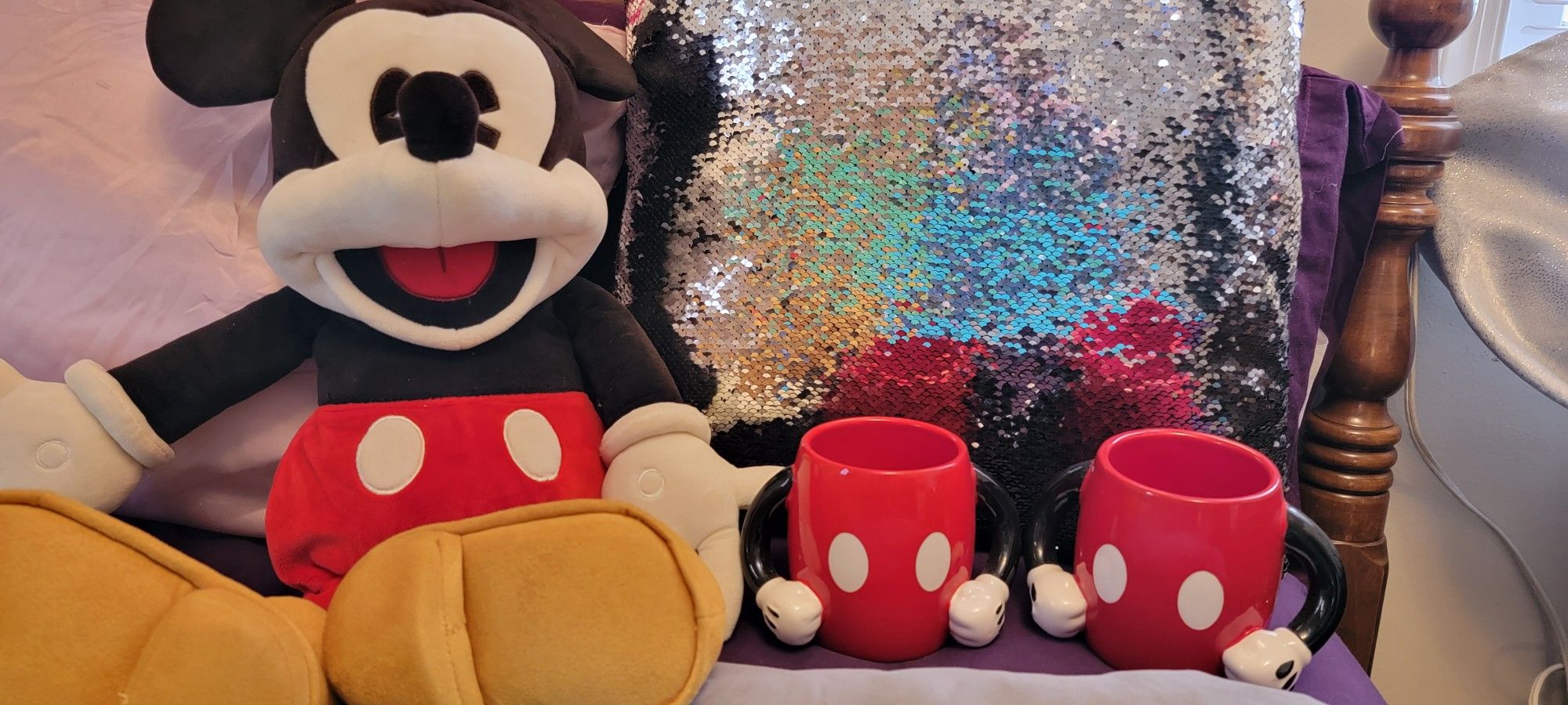 New GALLERY DISNEY MICKEY MOUSE MUGS