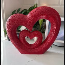 Red Valentine’s Day Heart Sculpture NEW-Light Weight 