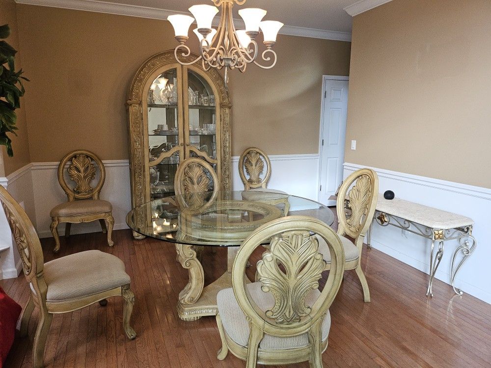 Beautiful Dining Room Set