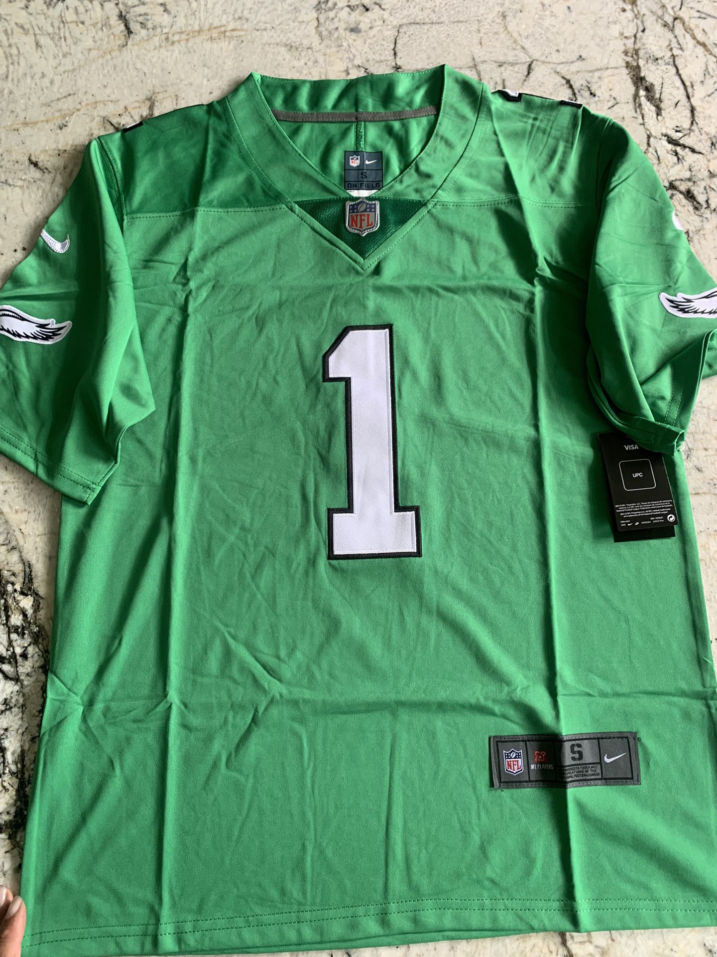 Jalen Hurts Philadelphia Eagles 2023 Kelly Green with Captains 3 Star Patch  Size-Xl for Sale in Titusville, FL - OfferUp