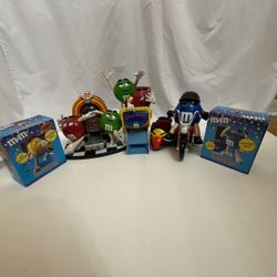 M&M Collectibles 