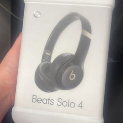 beats solo 4
