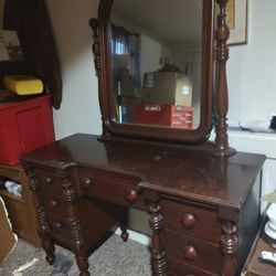 Antique Vanity Dressing Table With Mirror 