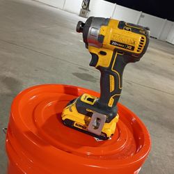 DeWalt 20 Volt Max XR Brushless Impact Drill