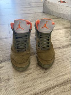 Jordan 5s like new throw me best offer