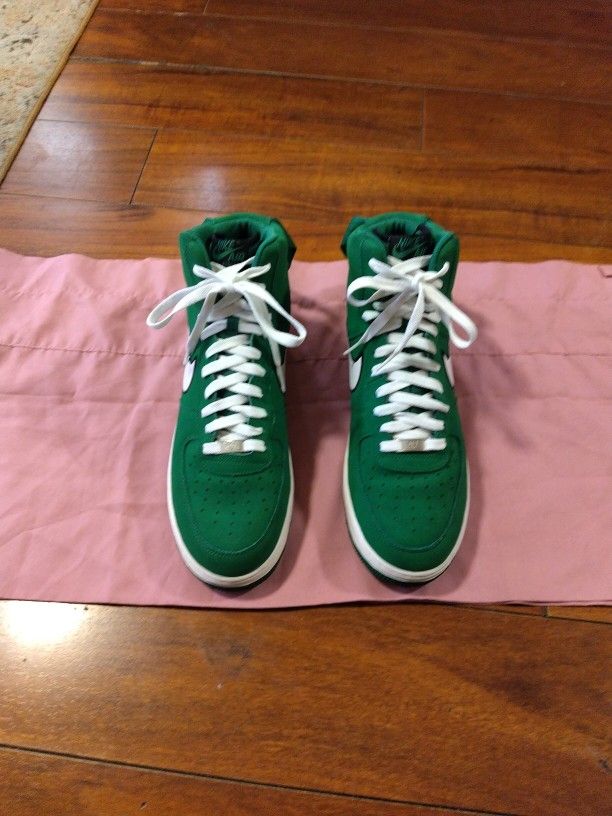 Men's Nike Air Force 1 High Top Vintage Green Size 11 1/2