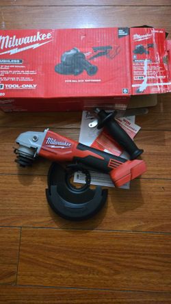 Milwaukee grinder