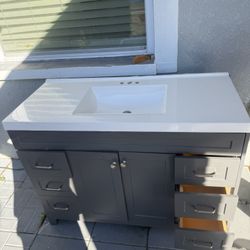 Vanity Sink   New 50 Inch Long 22 Wide  And 36 High 