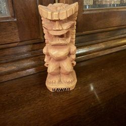 Hawaii Wooden Tiki Statue