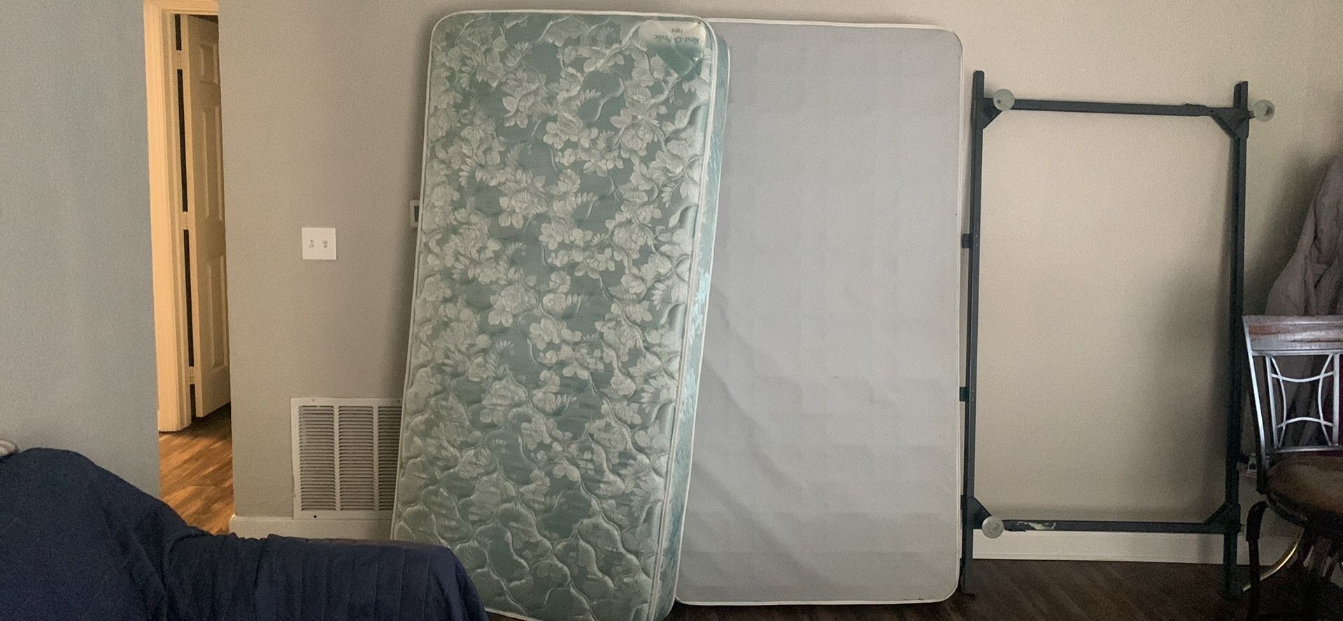 Twin Mattress With Box Spring And Frame