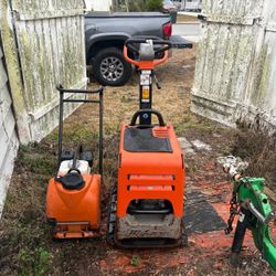 multiquip Mikasa Compactors & Vermeer Tilt Trailer 