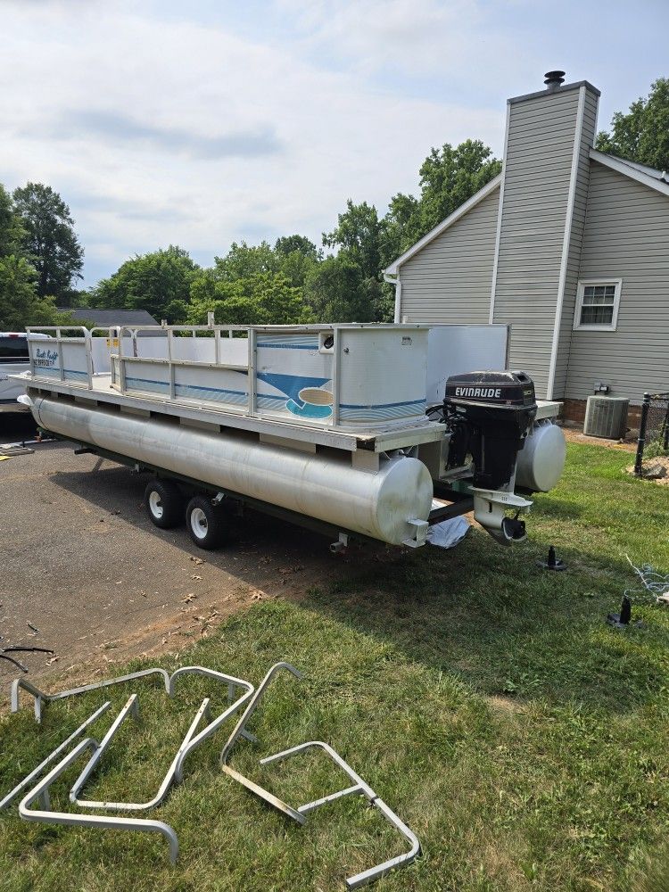 24' Party Kraft Pontoon