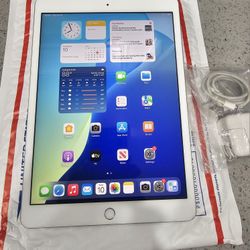 Apple iPad 8th Gen 32GB WiFi & Cellular UNLOCKED 10.2"-Silver

