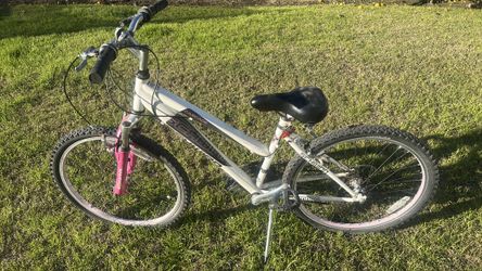 Womans schwinn cascade