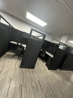Refurnished Office Cubicles