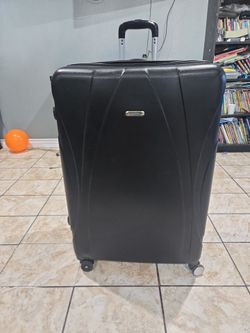 Spinner luggage bag