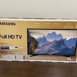 40” Samsung TV