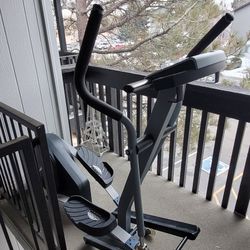 NordicTrack Elliptical CXT 910