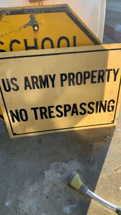 Early1970' US Army Property No Trespassing Sign - Composite