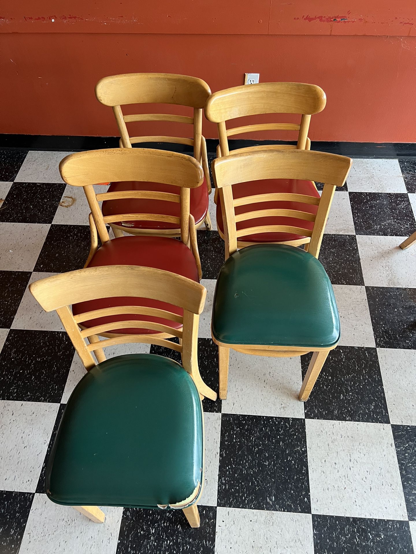 Chairs: 5 Total. 