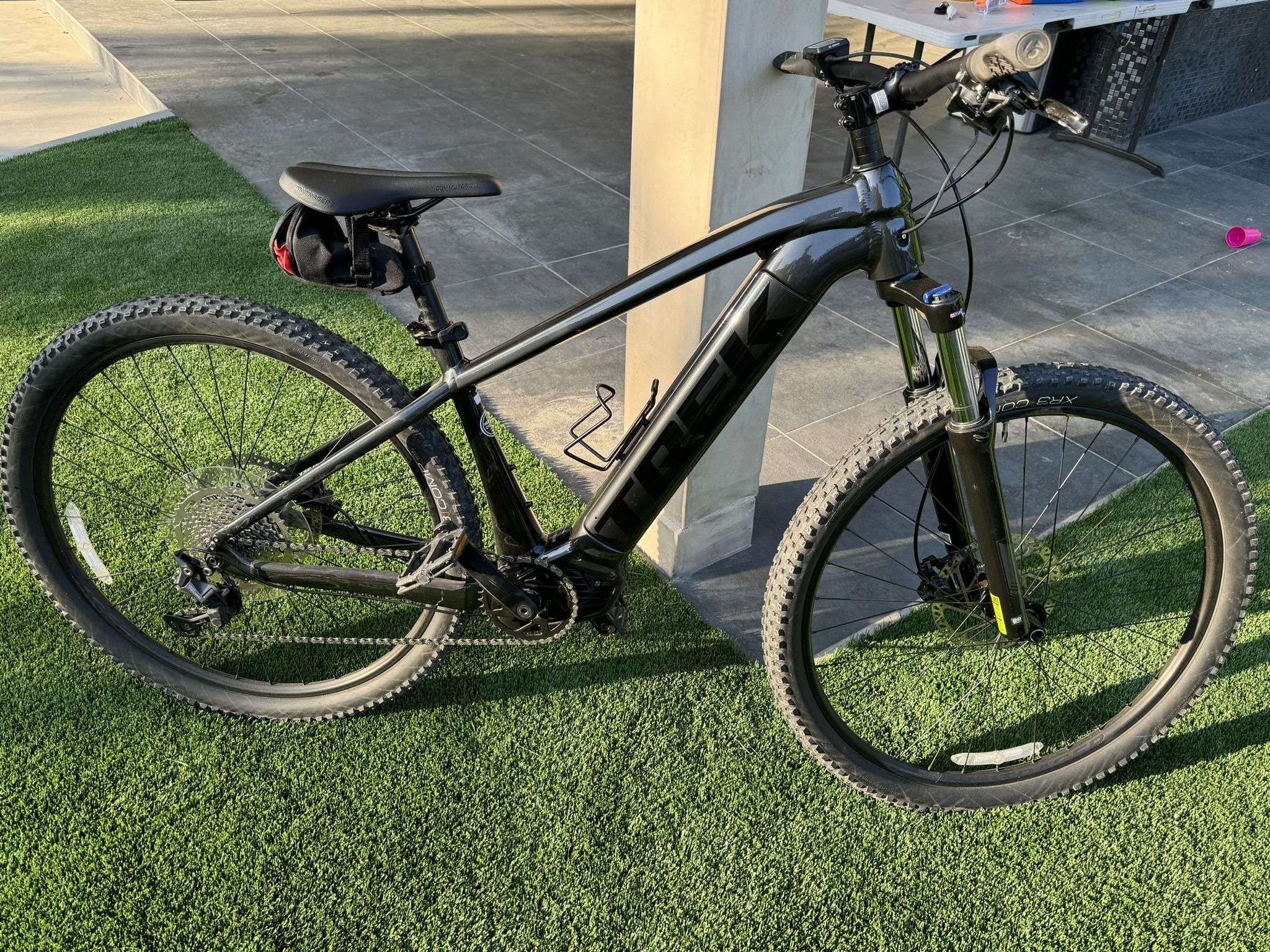 E-Mountain Bike Trek Powerfly 4