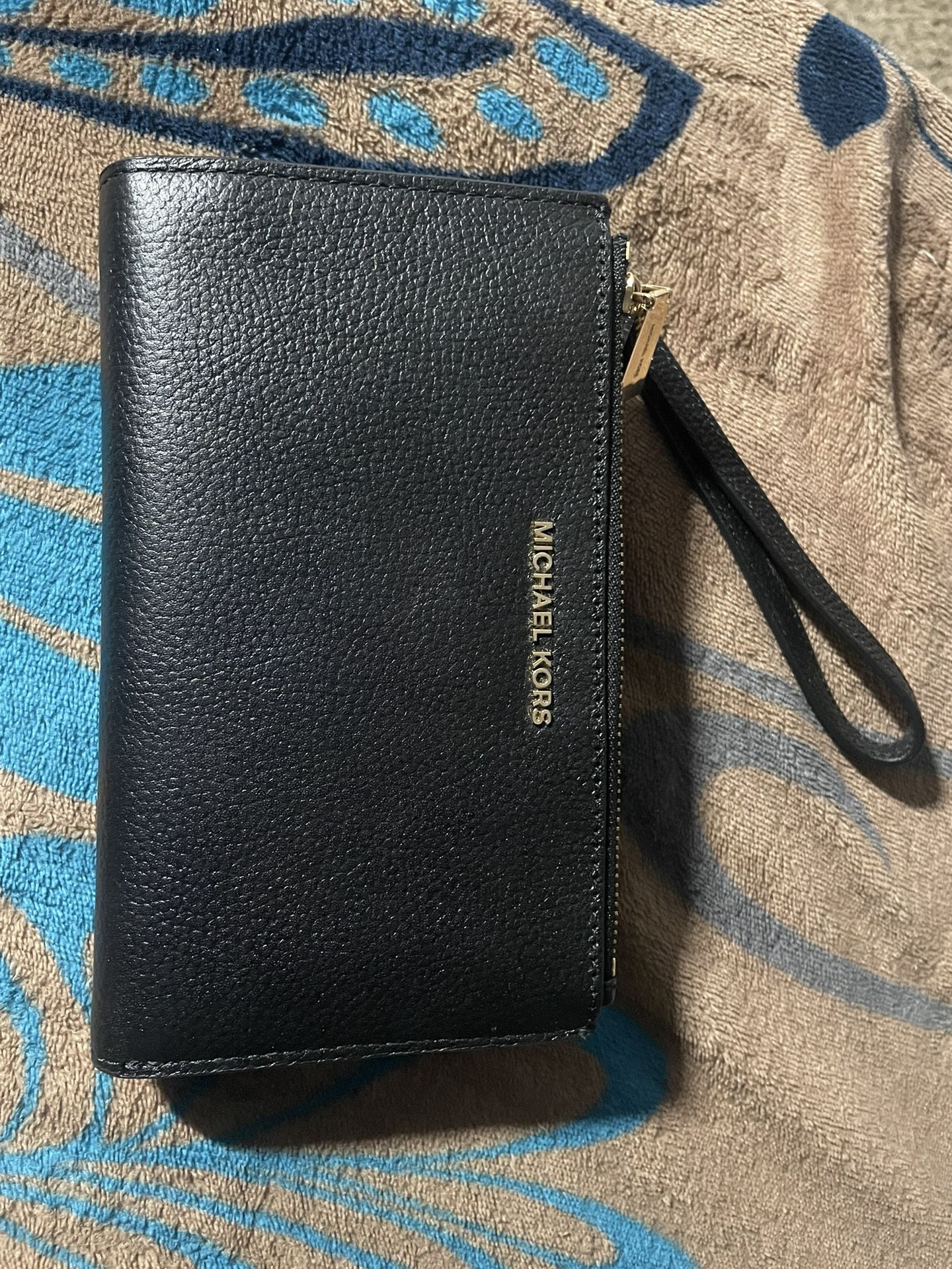 Michael Kors Wristlet