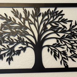 Black Metal Tree Wall Hanging 