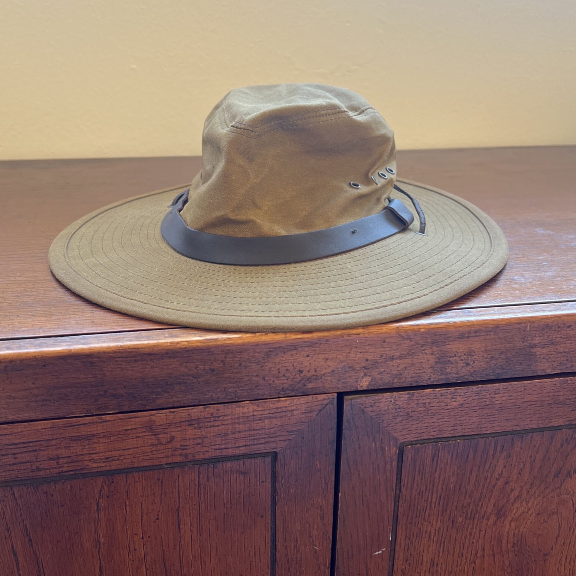 Filson Tin Cloth Bush Hat Size Small NEW