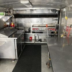 Food Trailer For Sale Ready For Working  Gots a fryer, flat top ,4 steamers , ice machine, generator