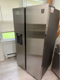 Refrigerador and Stove
