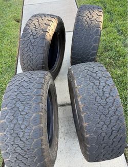 4 GENERAL 285/65 R 18 Tires