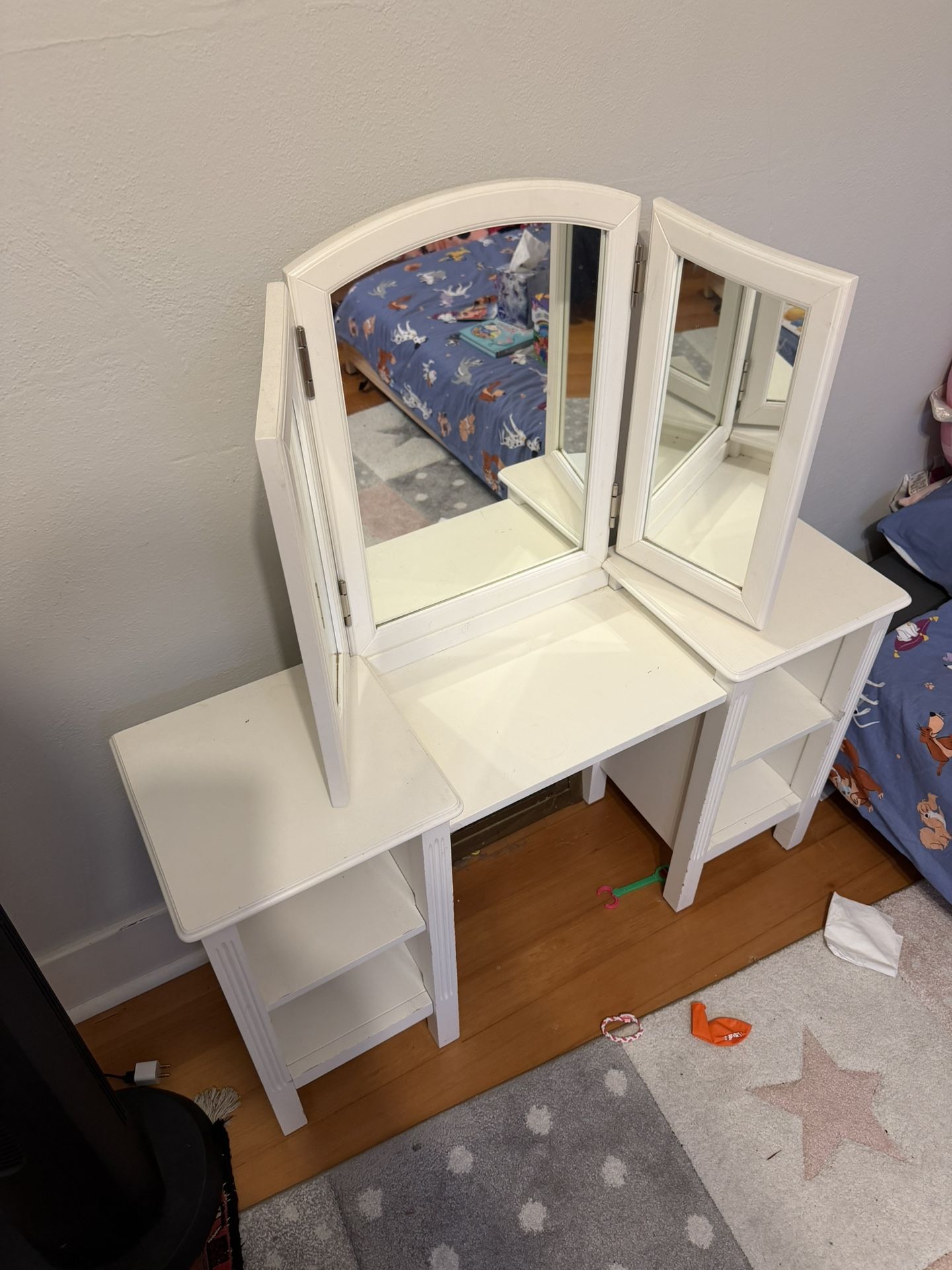 Kids Vanity Unit 