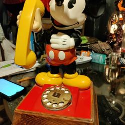 1976 Vintage Mickey Mouse Rotary Phone 