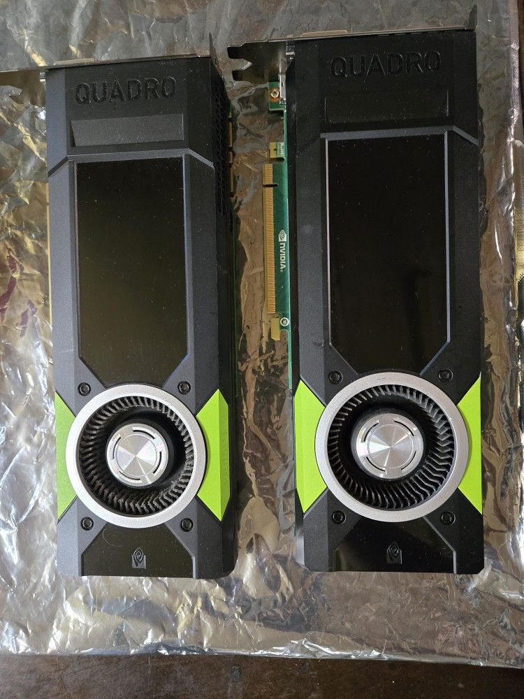 NVIDIA Quadro M5000 With SLI Connector