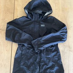 REI Waterproof Vented Jacket Women’s Small Like New Condition!!!