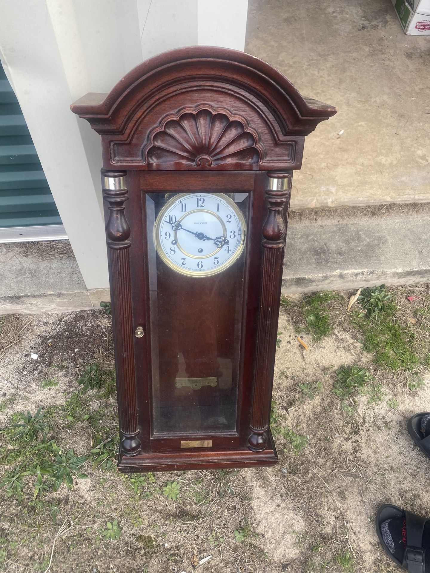 Howard Miller Jennison Triple Chime