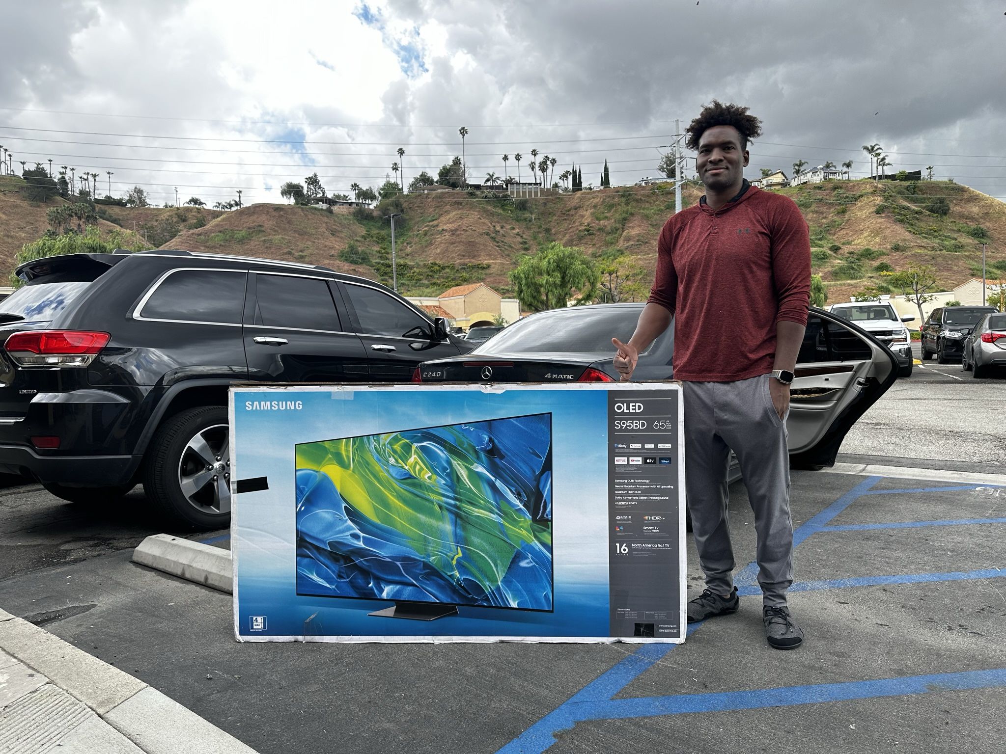 65 “ Samsung Smart 4K OLED HDR TV